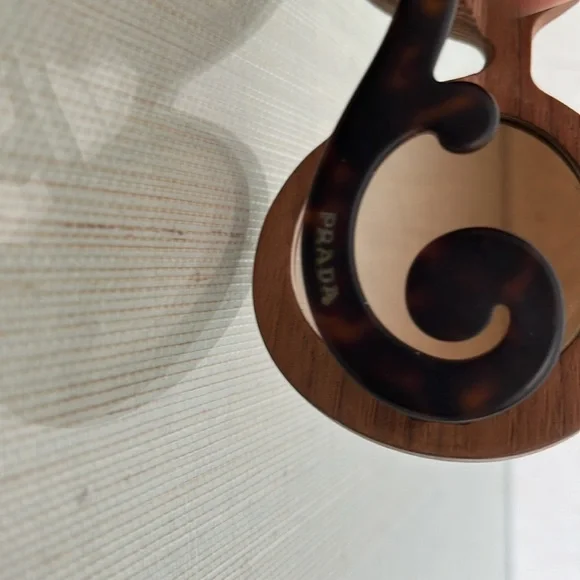 Prada baroque sunglasses SPR27R. Wood and tortoise. - Picture 6 of 9